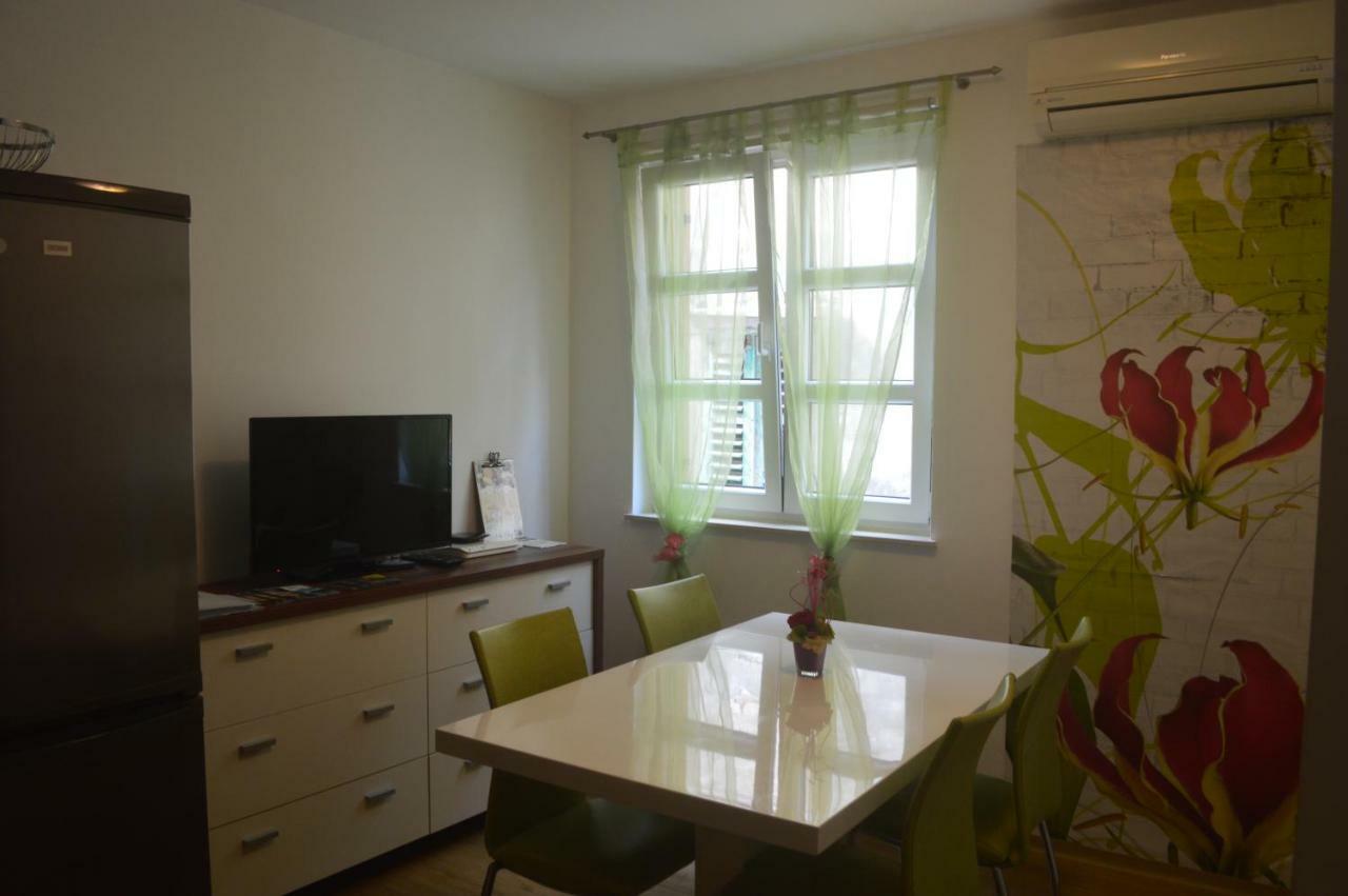 Apartment Aria, Koper Center ภายนอก รูปภาพ